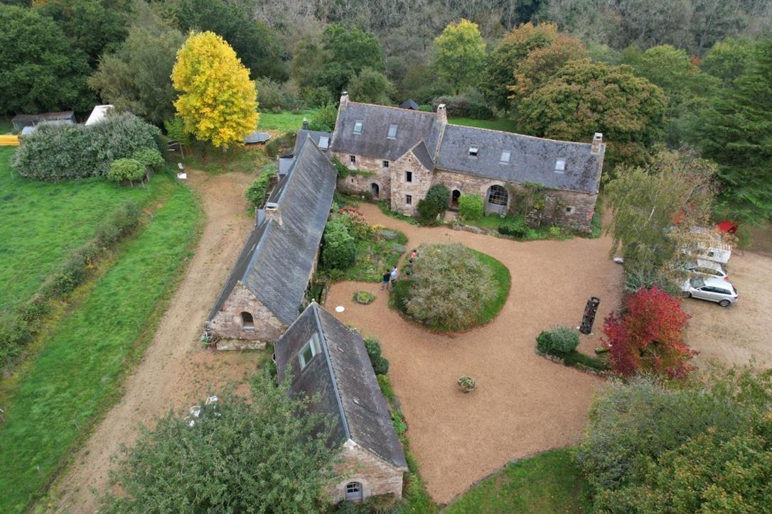La Grange De Coatelan Hotel Plougonven Exterior photo