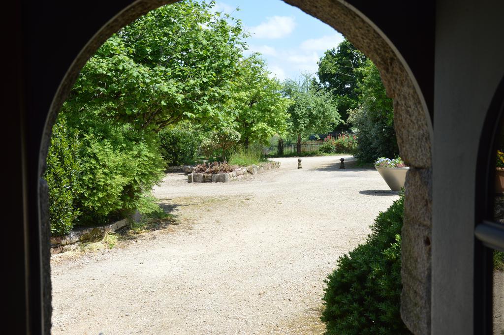 La Grange De Coatelan Hotel Plougonven Exterior photo